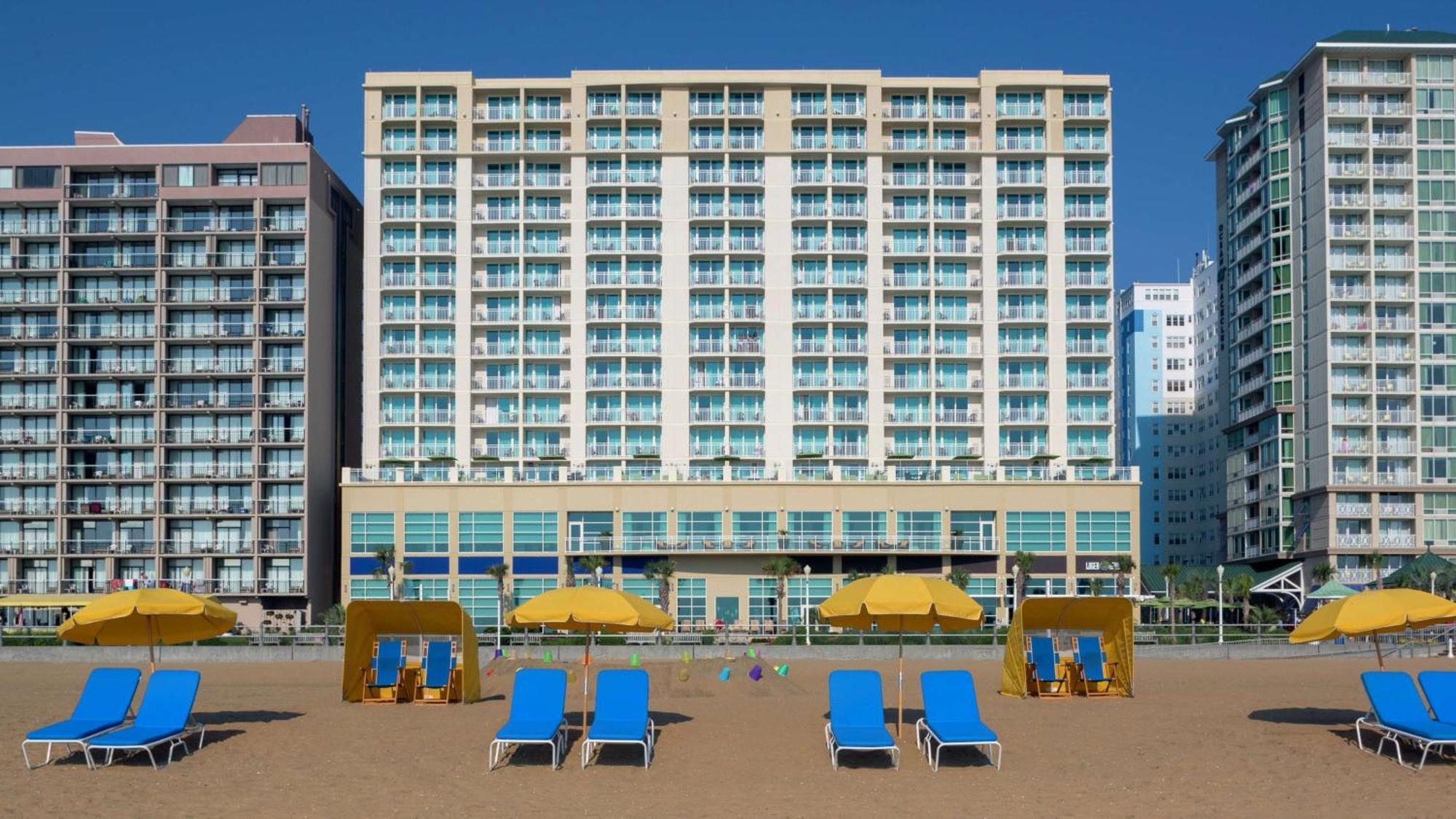 ホテル ヒルトン ガーデン イン バージニア ビーチ オーシャンフロント バージニアビーチ エクステリア 写真